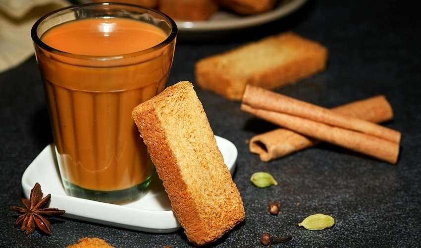 Is Drinking Tea Right After Meals Harmful