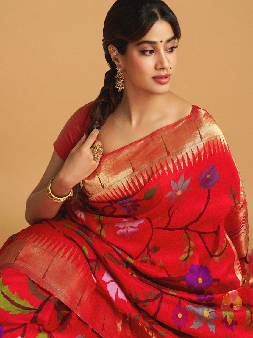 Janhvi Kapoor Ganesh Chaturthi viral pics