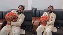 ‘हाथ उठा भी नहीं पा रहा…’, खान सर को बांधी गई 15 हजार से अधिक राखी, Viral Video में जाहिर की अपनी खुशी, दिया यह मैसेज