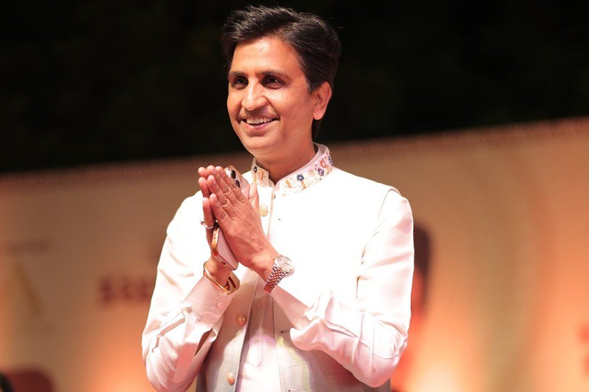 Kumar Vishwas IIT shows income