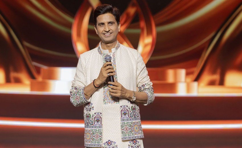 Kumar Vishwas IIT earnings