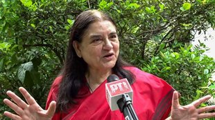 Maneka Gandhi | suprme court | latest news | stary dogs | bjp