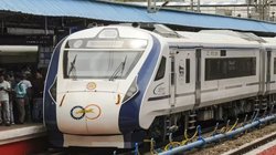 Meerut-Varanasi Vande Bharat: गुड न्यूज! अब मेरठ से वाराणसी तक दौड़ेगी वंदेभारत, यहां जानें टाइमिंग, रूट किराया समेत बाकी डिटेल्स