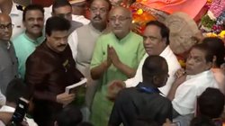 एनडीए के उपराष्ट्रपति उम्मीदवार सीपी राधाकृष्णन ने किए लालबाग के राजा के दर्शन