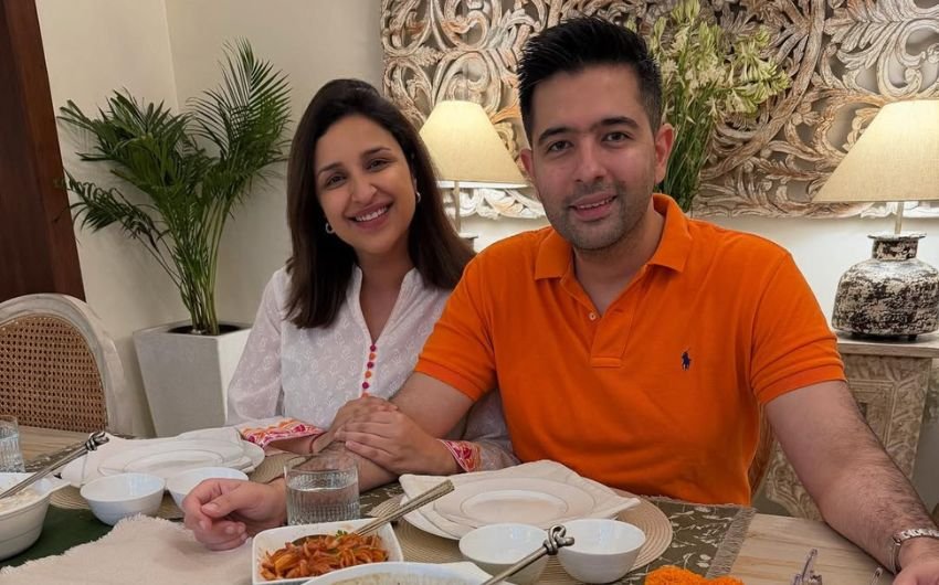 अर्चना पूरन सिंह, फराह खान और गोविंदा की पत्नी सुनीता आहूजा के बाद अब बॉलीवुड अभिनेत्री परिणीति चोपड़ा ने भी अपना यूट्यूब चैनल शुरू का दिया है और इस बात की जानकारी उन्होंने एक वीडियो शेयर करके दी। (Photo: Parineeti Chopra/Insta)