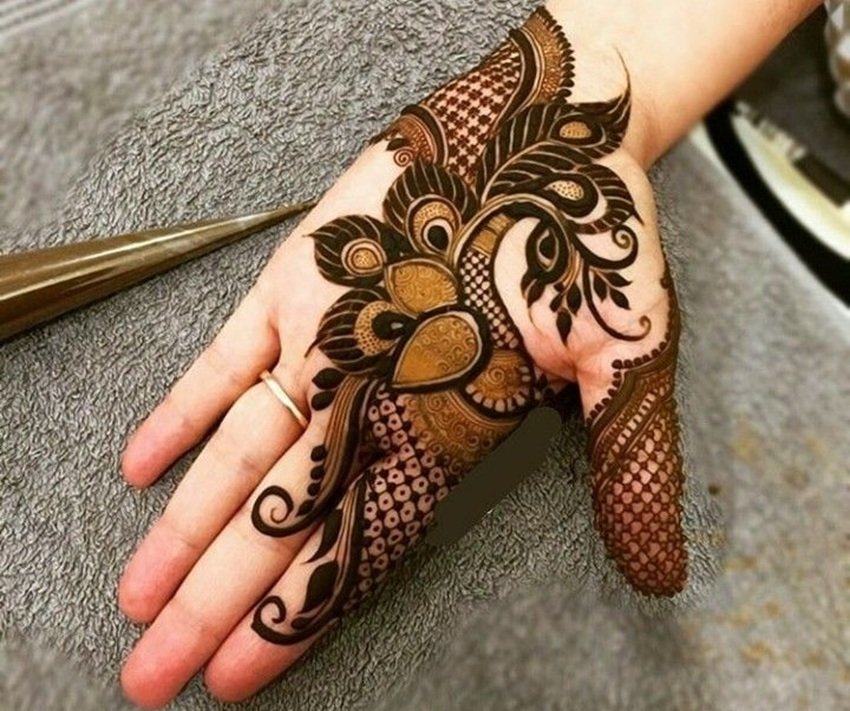 Radha Krishna Mehndi Patterns
