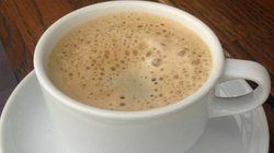 चाय के कप से जिद्दी दाग को कैसे हटाएं? इन 3 तरीकों से तुरंत हो जाएंगे क्लीन