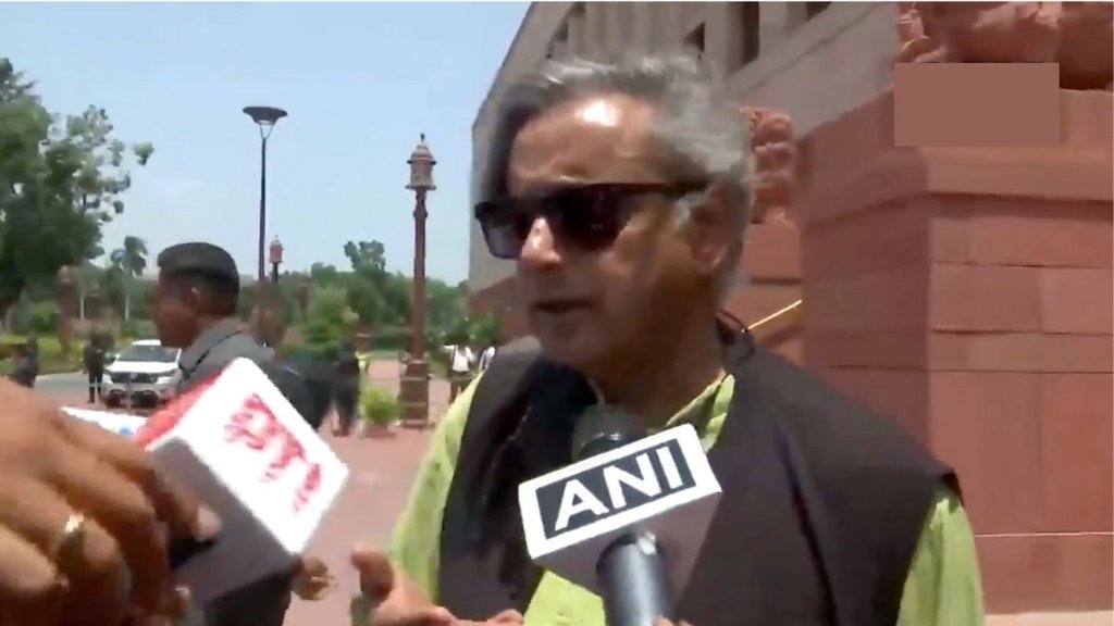 Shashi Tharoor, American Tariff, Hindi News
