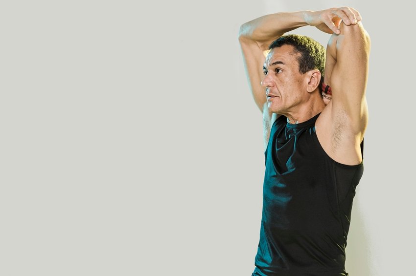 Triceps and side reach