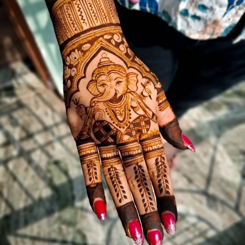 Unique Ganesh Mehndi Designs to Welcome Bappa This Ganesh Chaturthi