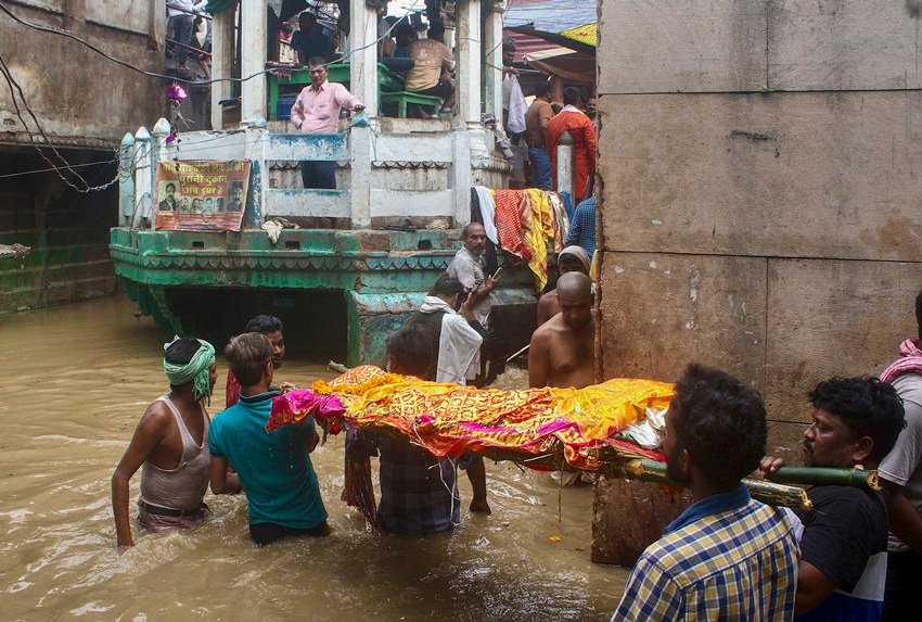 Varanasi Flood Photos
