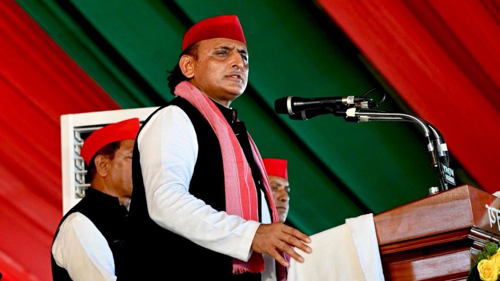 akhilesh yadav, samajwadi party, Pooja Pal, expelled MLA,
