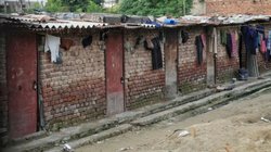 ‘अपने परिवारों को घर भेज दिया है, हम अगली ट्रेन से रवाना होंगे’, नोएडा में प्रवासी बांग्ला भाषी लोगों में डर का माहौल