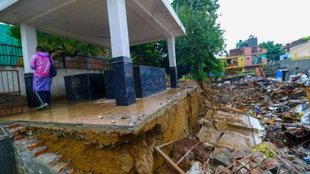 Delhi wall collapse deaths, Jaitpur Hari Nagar wall collapse, Heavy rains Delhi,