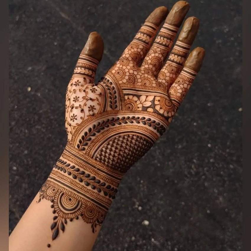 hartalika-teej-2025-mehndi-designs