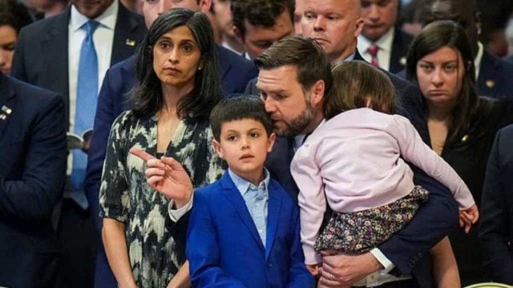 JD Vance vacation water level,US Vice President JD Vance,
