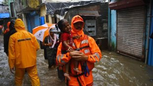 mumbai slum| maharashtra weather| mumbai rain