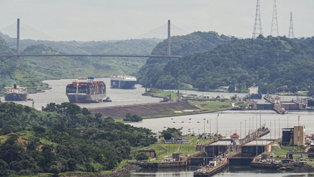 Donald Trump, Panama, China, Panama City, Jos Ral Mulino,