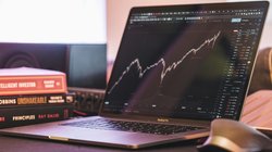 Stocks to Watch: आज दिखेगा जबरदस्त एक्शन? IRFC, SML Isuzu समेत इन स्टॉक्स पर रखे पैनी नजर