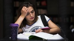 पढ़ाई का बोझ बढ़ा रहा है तनाव और मोटापा, डेली रूटीन में फॉलो करें ये 5 टिप्स, एक्सपर्ट ने बताया छात्र कैसे अपनाएं हेल्दी लाइफस्टाइल