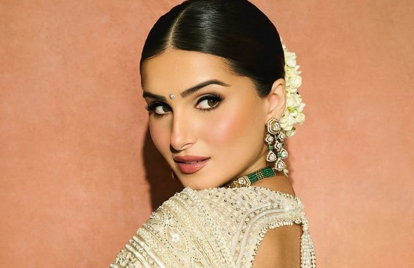 Tara Sutaria Pics