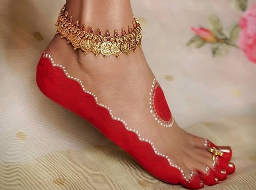 Adorn Your Feet with Bengali-Style Alta