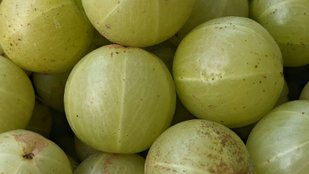 Amla negative effects on hair