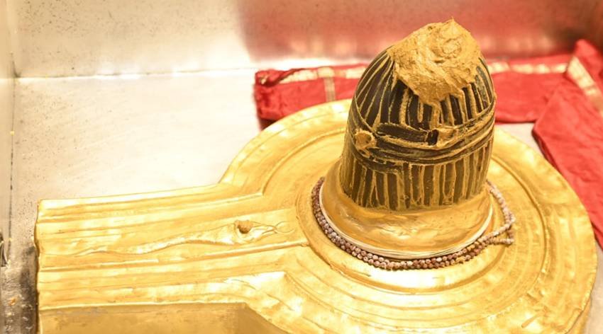 sandalwood spiritual significance