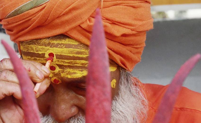 chandan paste in Hindu rituals