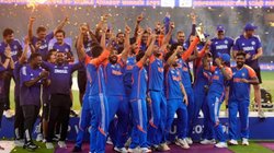 दुबई में पाकिस्तान की डबल बेइज्जती, भारत ने मोहसिन नकवी से नहीं ली एशिया कप की ट्रॉफी, मेडल लेने से भी इनकार