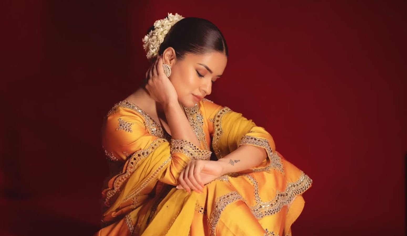 Avneet Kaur festive look