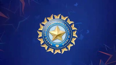 BCCI ने बढ़ाई जर्सी स्पॉन्सरशिप की कीमत, 3 साल में 400 करोड़ की कमाई का अनुमान