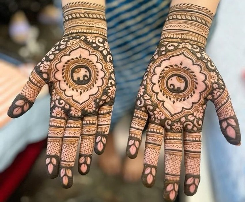 Celebrate Jitiya with These Eye Catching Mehndi Art Designs