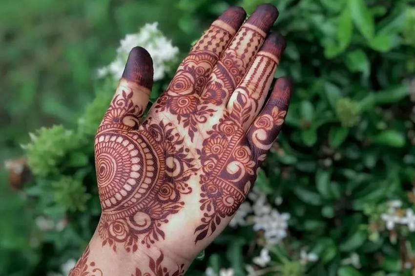 Dandiya Night Latest Mehndi Design