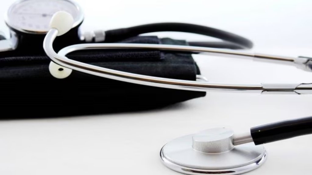 film producer doctor, Delhi hospital controversy, government salary misuse