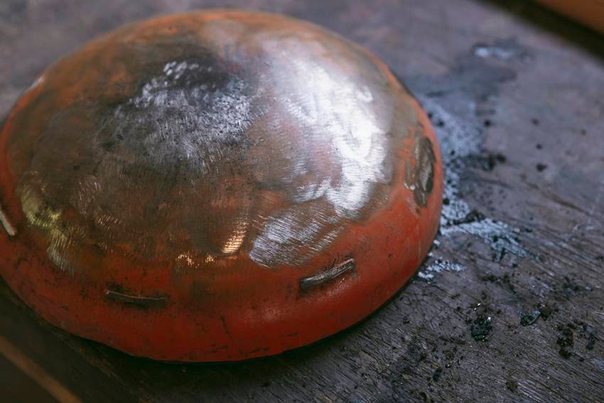 how to clean blackened iron kadhai