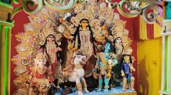 Maha Navami 2025 Hindi Wishes: सारा जहां है जिसकी शरण में… इन संदेशों से अपनों को दें महानवमी की हार्दिक शुभकामनाएं