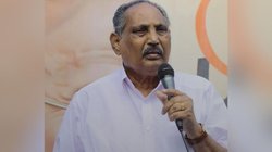 प्रियंका गांधी के वायनाड दौरे के बाद ही जिला कांग्रेस कमेटी अध्यक्ष ने दिया इस्तीफा, पार्टी में मचा हड़कंप