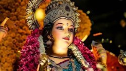 Navratri colours 2025: नवरात्रि की सप्तमी, अष्टमी और नवमी को पहनें इन रंगों के कपड़े, मातारानी की मिलेगी विशेष कृपा