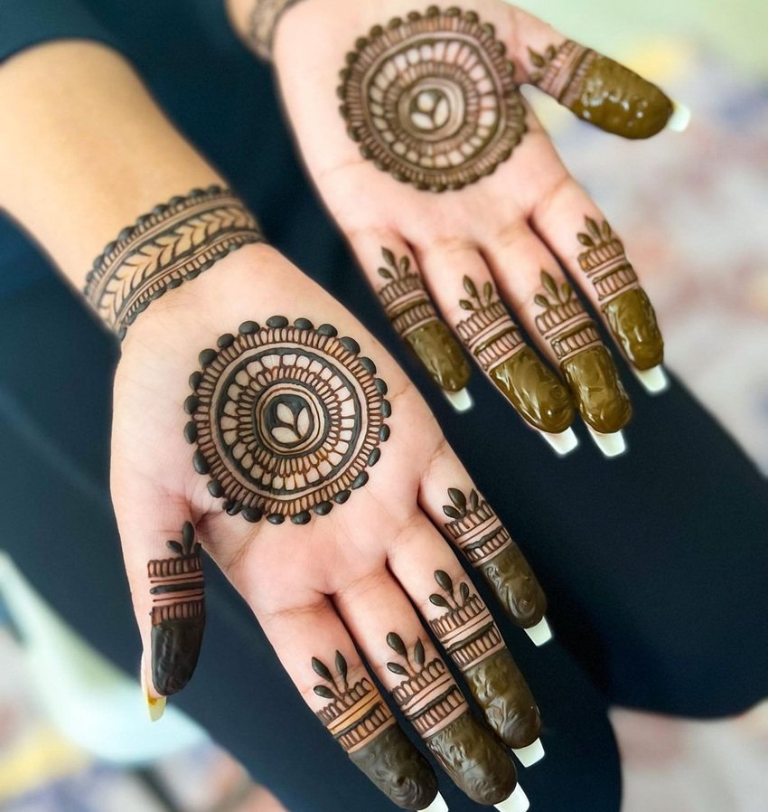 Onam special hand designs