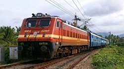 दशहरा-दिवाली- छठ पर घर जाने की नो टेंशन! यूपी-बिहार के लिए स्पेशल ट्रेनों का ऐलान, शुरू हुई टिकट बुकिंग