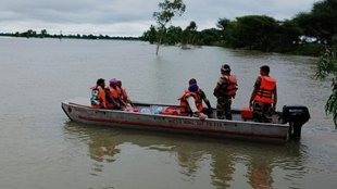 Punjab Floods, Ravi River, India Pakistan Border Fencing