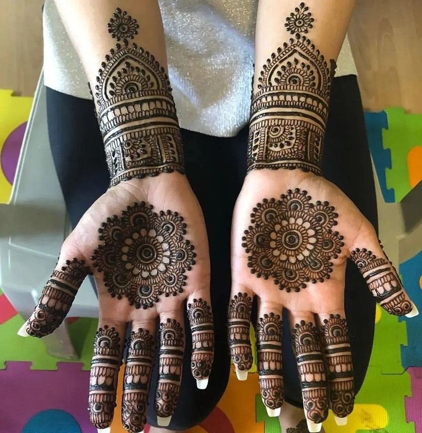 Quick and Easy Mehndi for Onam