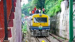 RRB Group D Vacancy 2025: आरआरबी ग्रुप डी भर्ती परीक्षा का शेड्यूल जारी, 17 नवंबर से शुरू होगी परीक्षा; जानें अन्य जानकारी