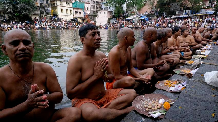 should we do puja in Pitru Paksha