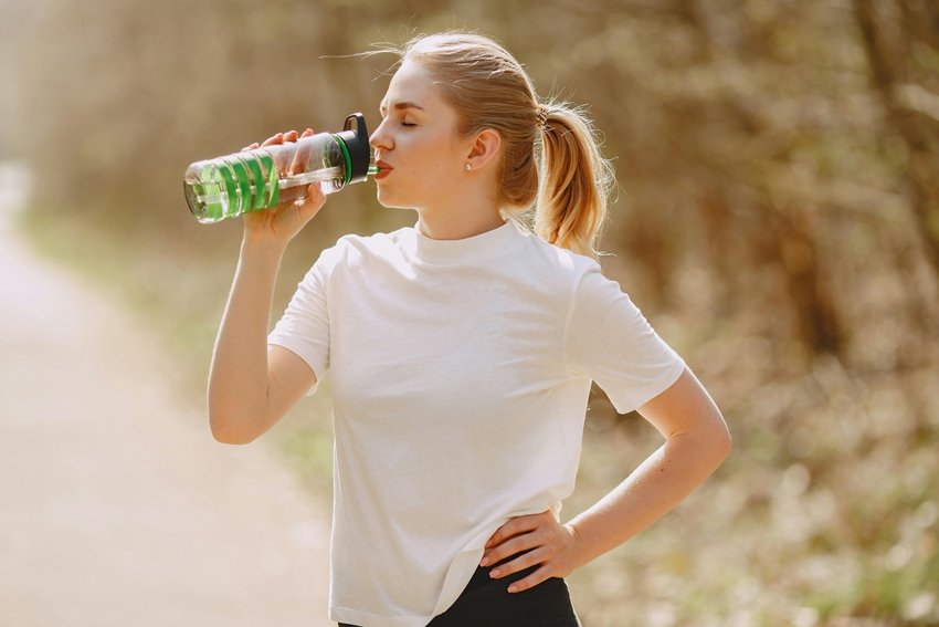 The Right Way to Drink Water Explained