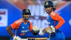 एशिया कप के बीच सूर्यकुमार यादव को लगा झटका, अंग्रेजों के कारण तिलक वर्मा को भी रैंकिंग में हुआ नुकसान