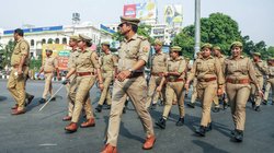 यूपी पुलिस सब इंस्पेक्टर भर्ती के लिए बंद होने वाली है एप्लीकेशन विंडो, 4500 से ज्यादा वैकेंसी के लिए जल्द करें आवेदन