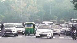 नोएडा: 11 लाख रुपए लगी ‘0008 नंबर’ की बोली, ‘वीआइपी वाहन नंबरों’ को लेकर उत्साह