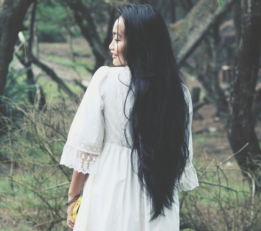 What Really Happens If You Stop Cutting Your Hair Forever
